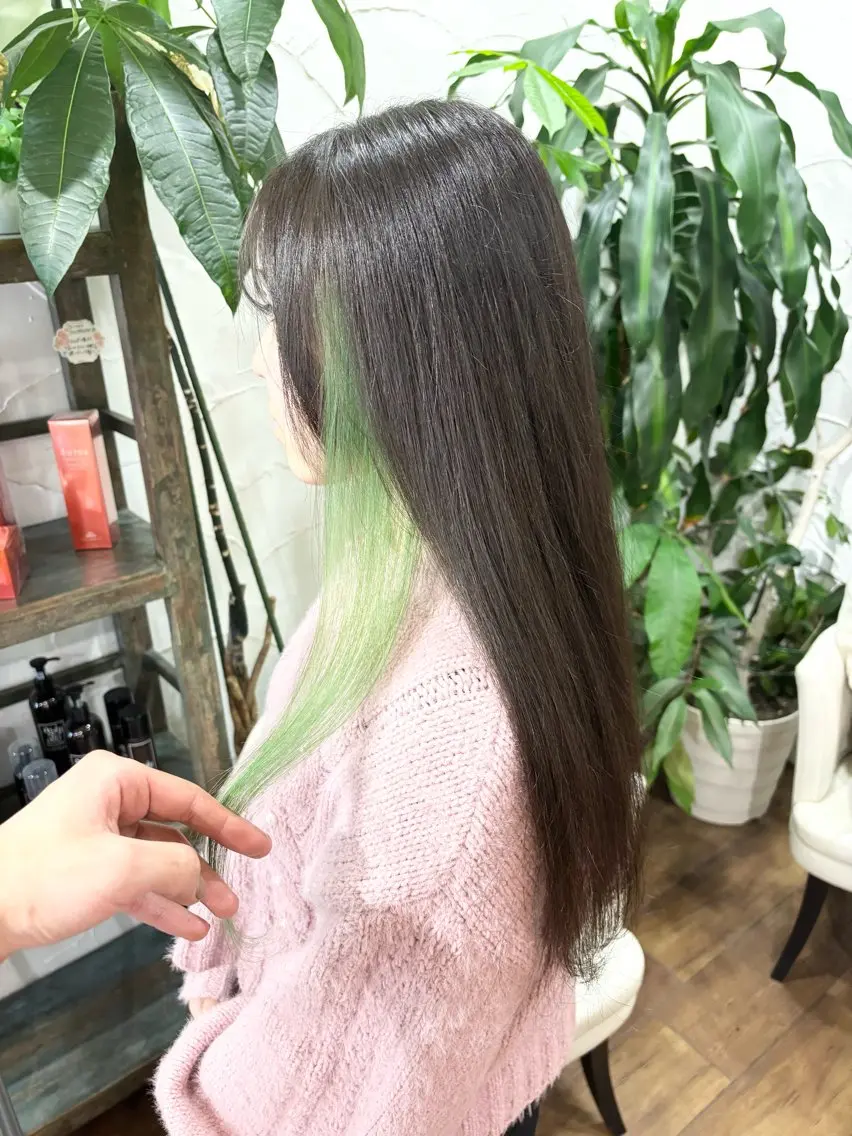 ロング カラー ヘアカラー トリートメント ヘッドスパ ヘアメイク アン/ ブリーチカラーのヘアスタイル