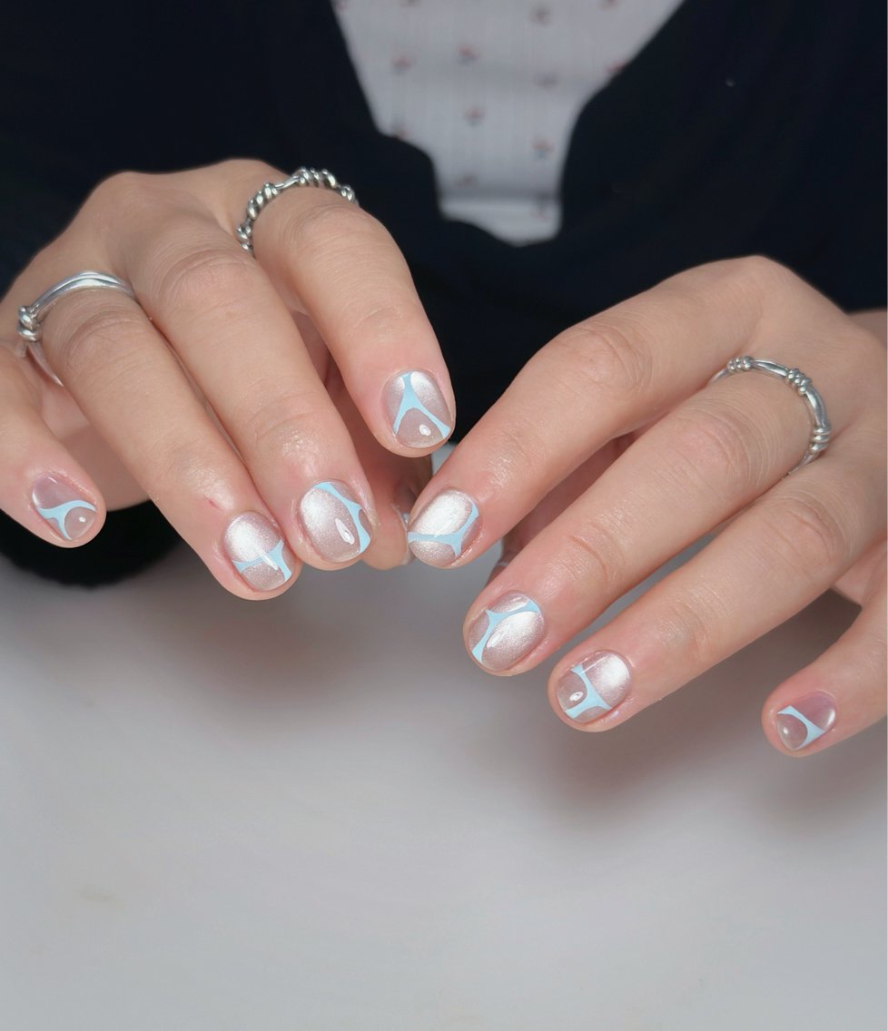 ネイル オーロラネイル 長さ出し フットネイル 韓国ネイル ラメ(グリッター) 👍thumbs up nail👍のネイルデザイン