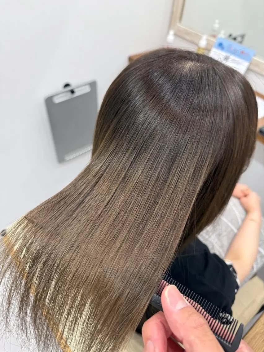 【艶美髪ならこれ！】カット+髪質改善ストレート(縮毛矯正)+髪質改善トリートメントの写真