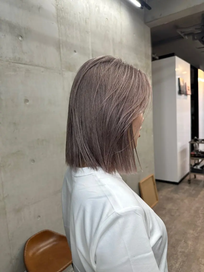 ショート カラー 切りっぱなしボブ グレージュ ボブ カットモデル募集中 ／HARUKA🎀のヘアスタイル