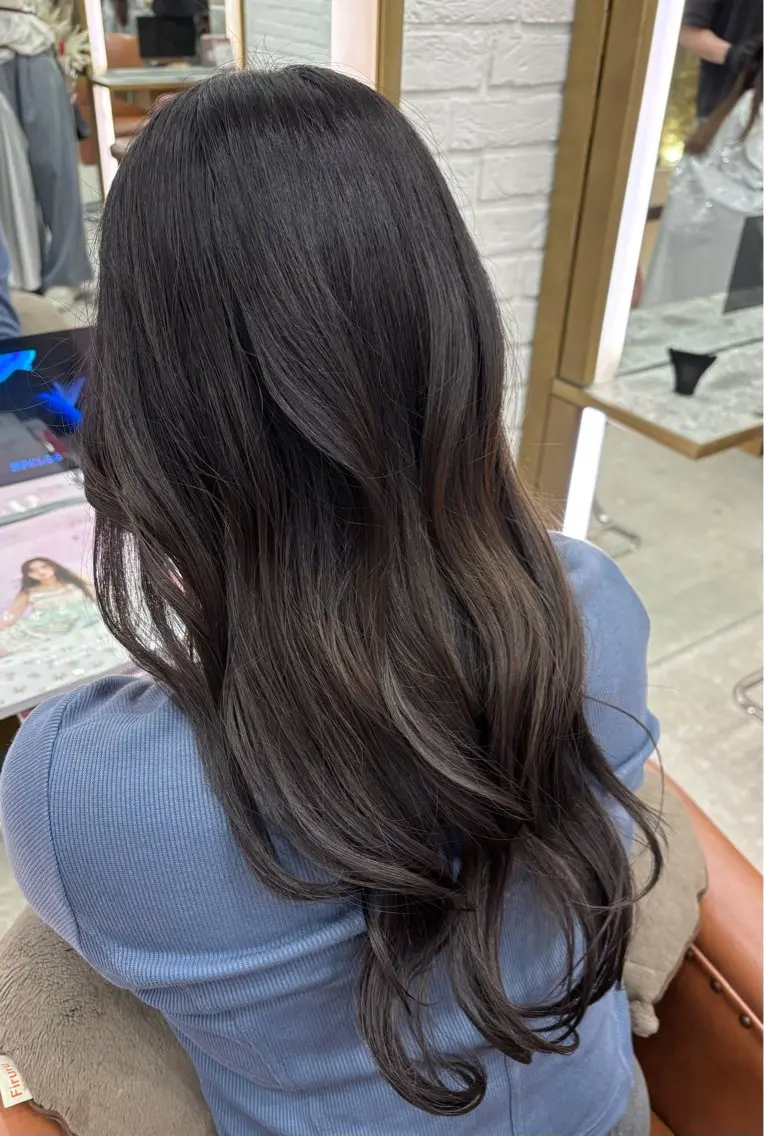 カラー ブラウンカラー オリーブブラウン ヘアカラー 湯浅 菜月のヘアスタイル