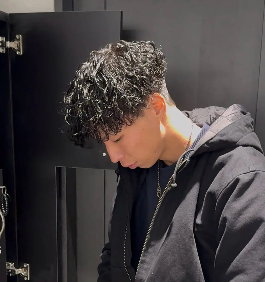 【🔥新規限定🔥】メンズカット+波巻きパーマの写真