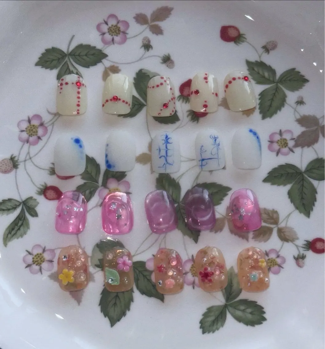 【オフ無し/ケア込み】定額デザインから選ぶアート10本 / 6000円の写真