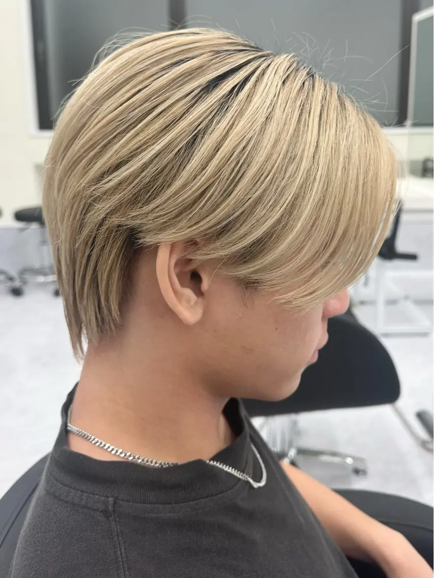 メンズ センターパート カット ヘアセット 岡部 琉斗のヘアスタイル