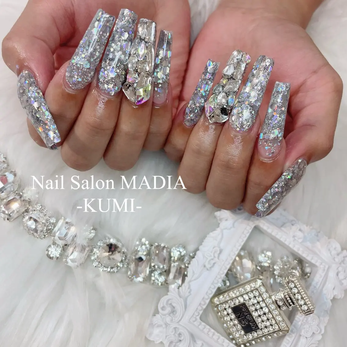 ネイル KUMI💛 MADIAのネイルデザイン
