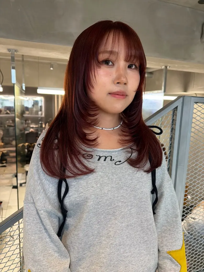 セミロング カラー レッドカラー カット ヘアカラー トリートメント 🎀暖色カラー🎀 おかだみほのヘアスタイル