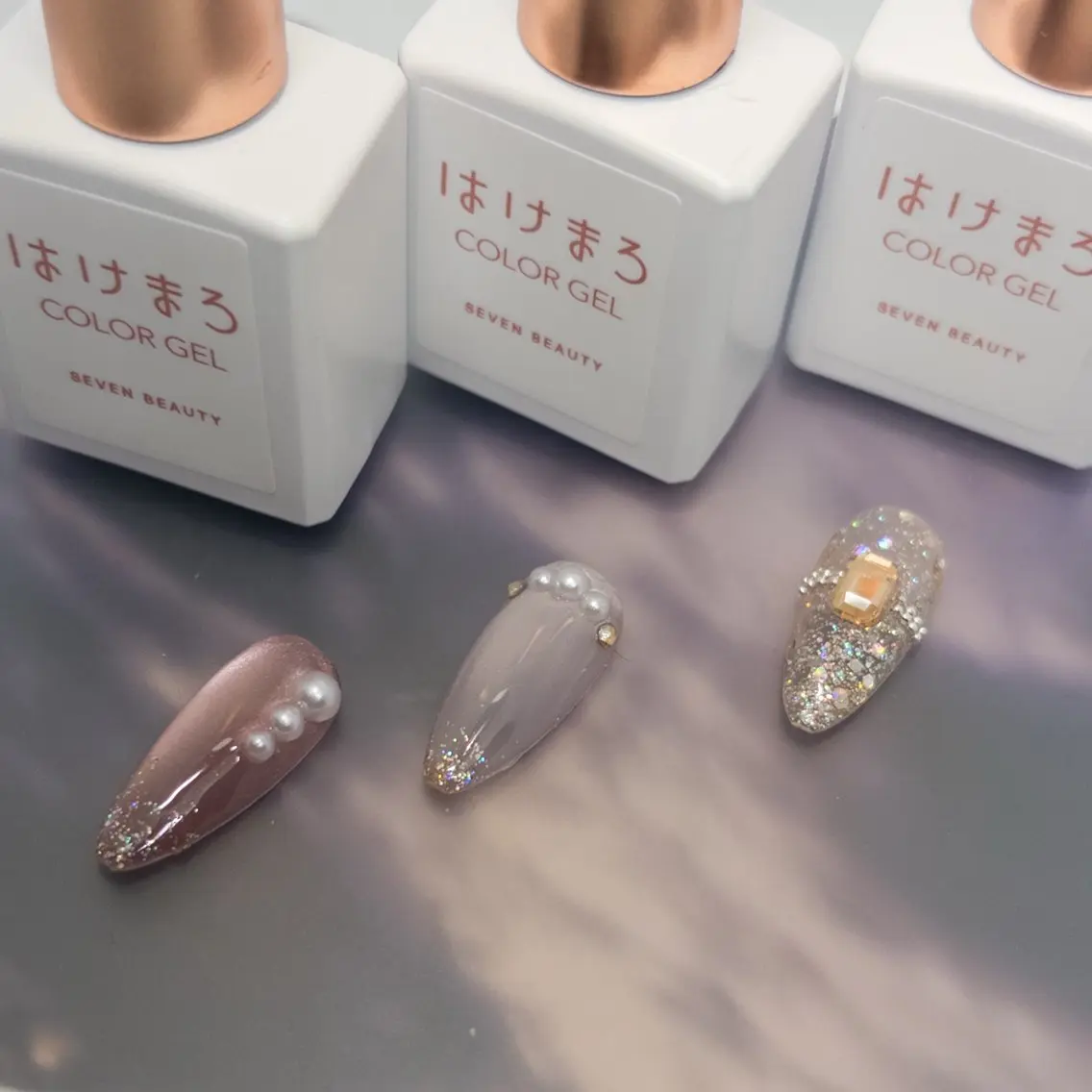 ミディアム イレジスティブル ネイルズのネイルデザイン