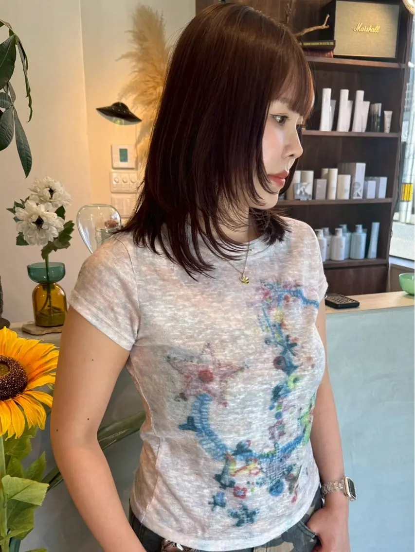 ミディアム カラー カット ヘアカラー トリートメント (h)wim ウィムのヘアスタイル