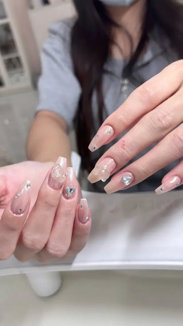 ネイル オーロラネイル ハンドネイル FLY Nail Salonのネイルデザイン