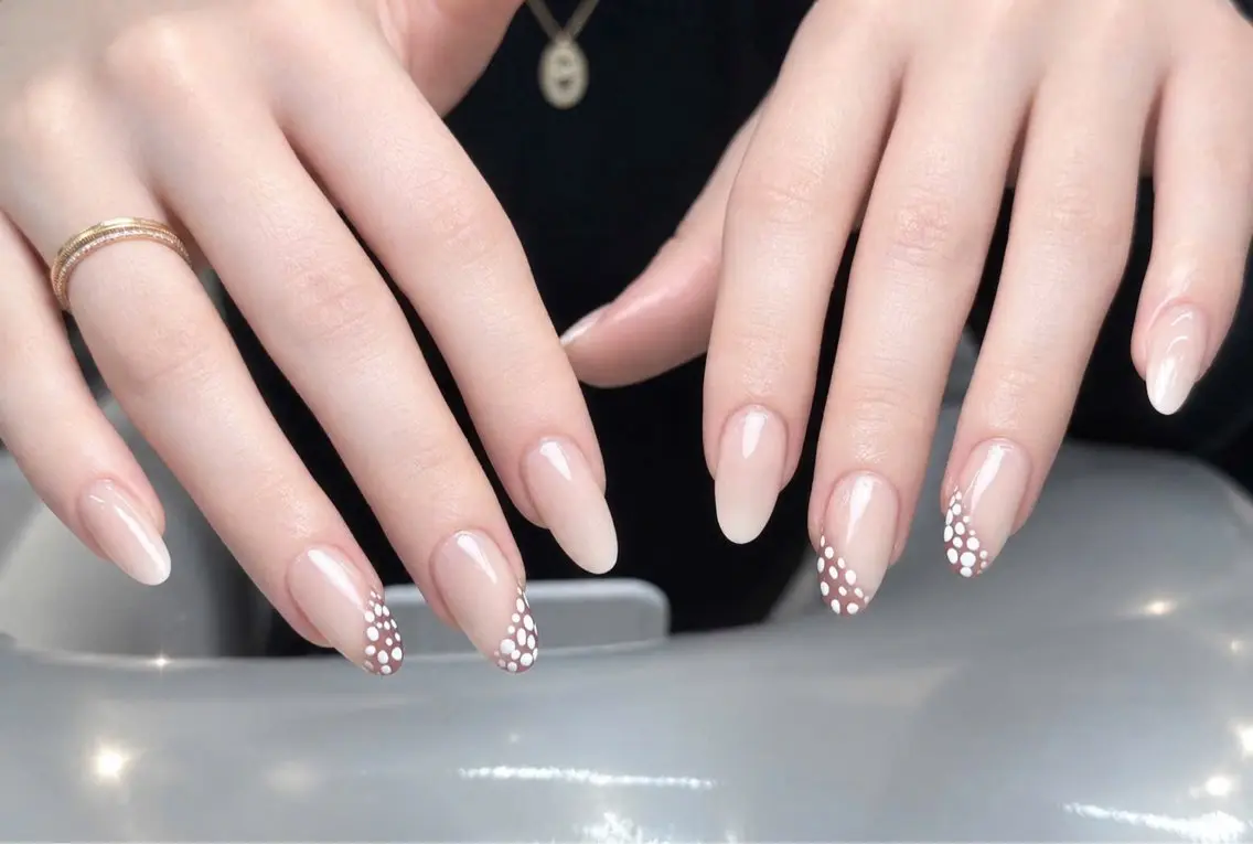 ネイル アートネイル ジェルネイル 韓国ネイル ニュアンスネイル ハンドネイル Luna Nail.Novaのネイルデザイン
