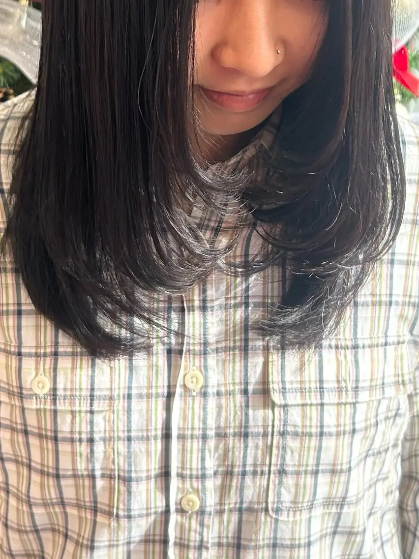 セミロング カラー カット ヘアカラー ベージュ/ダブルカラ ー/新潟駅/青柳萌果のヘアスタイル