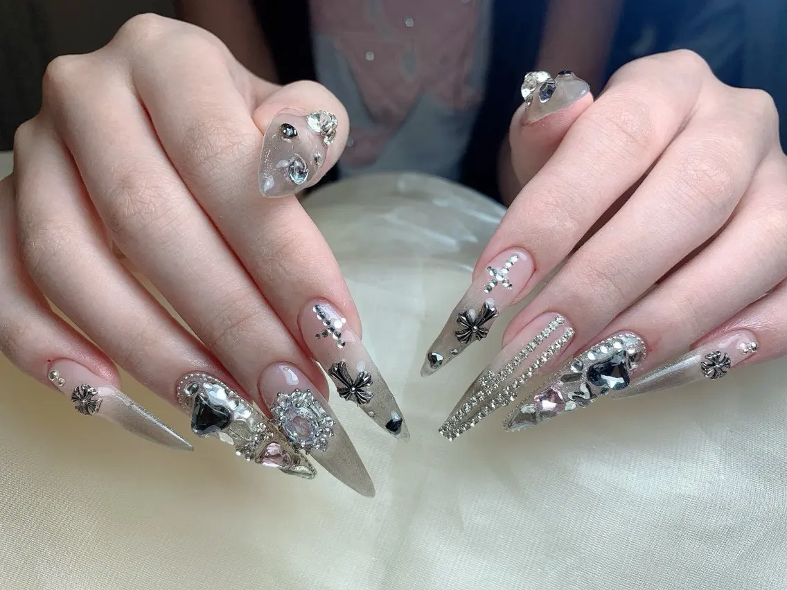 ネイル Nail salon EN🎀のネイルデザイン
