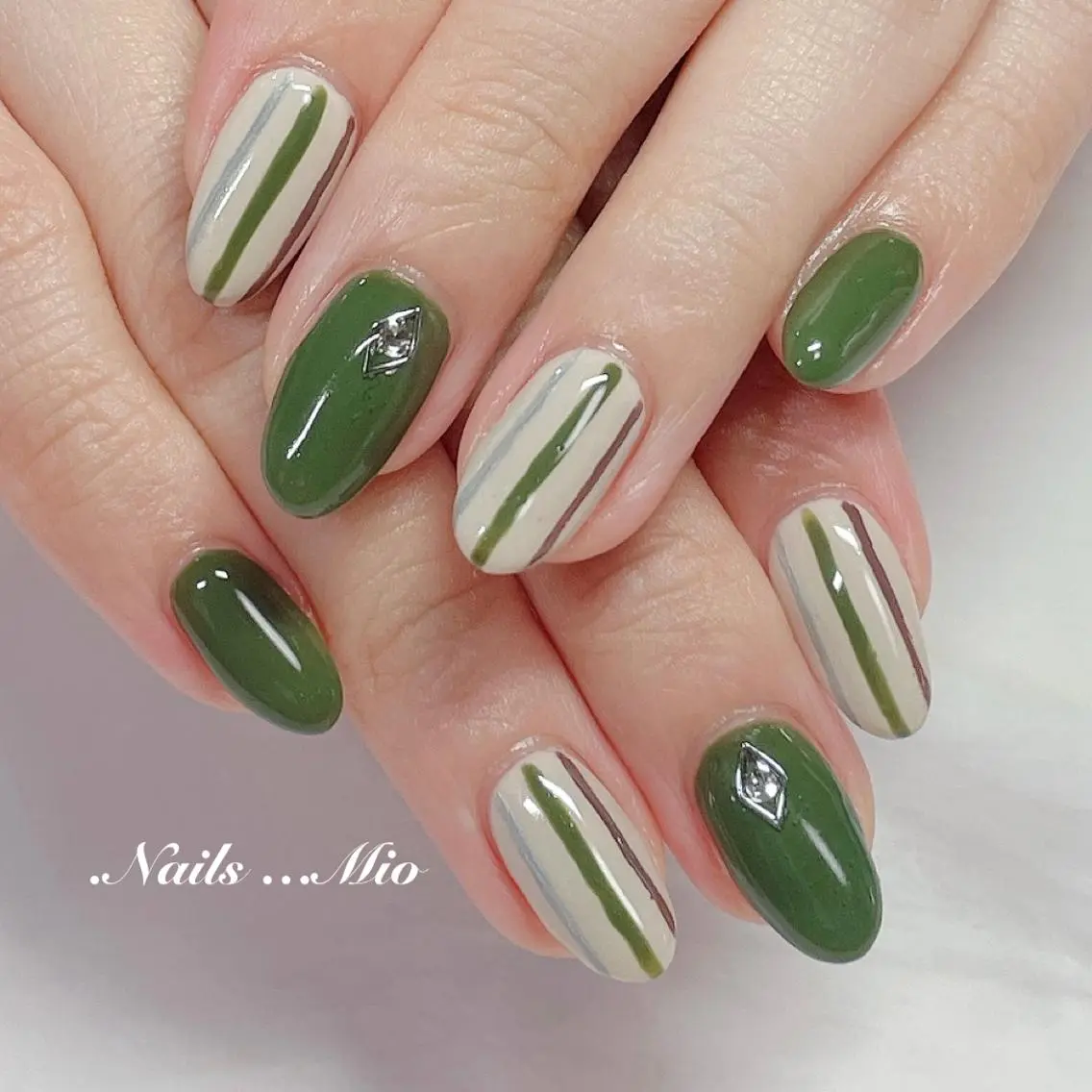 ネイル 持ち込み .Nails Mio 赤羽西ネイルサロンのネイルデザイン
