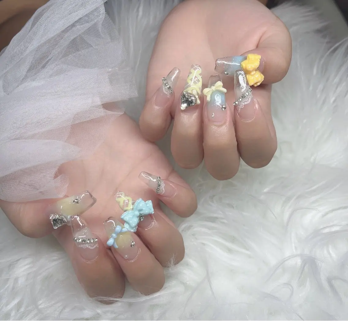 ネイル ハンドネイル YOLO NAILのネイルデザイン