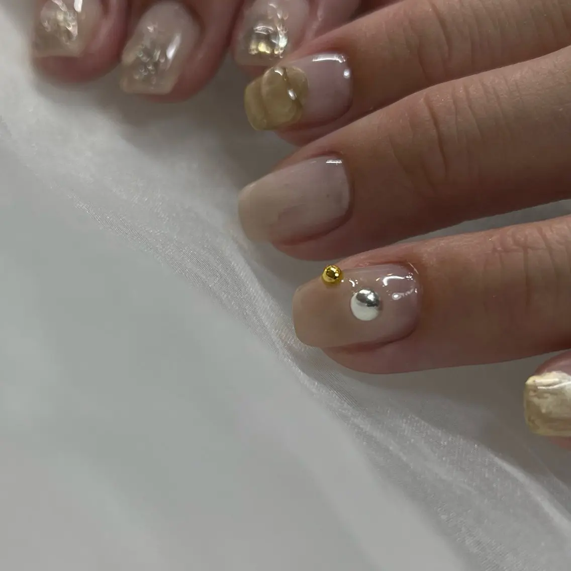 ネイル ハンドネイル atelier alle.のネイルデザイン