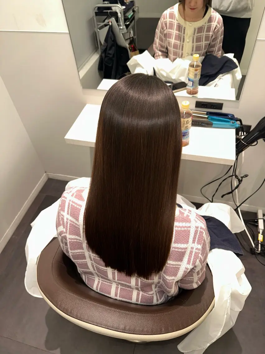 セミロング 美髪特化✨ 伊織✨縮毛矯正✨のヘアスタイル