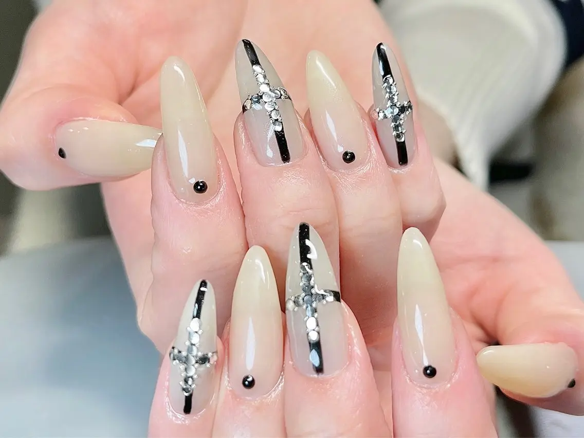 ネイル ハンドネイル glance nailのネイルデザイン