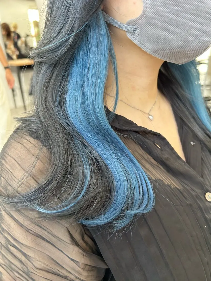 ミディアム カラー ブリーチ インナーカラー RYOSUKE ハイトーンのヘアスタイル