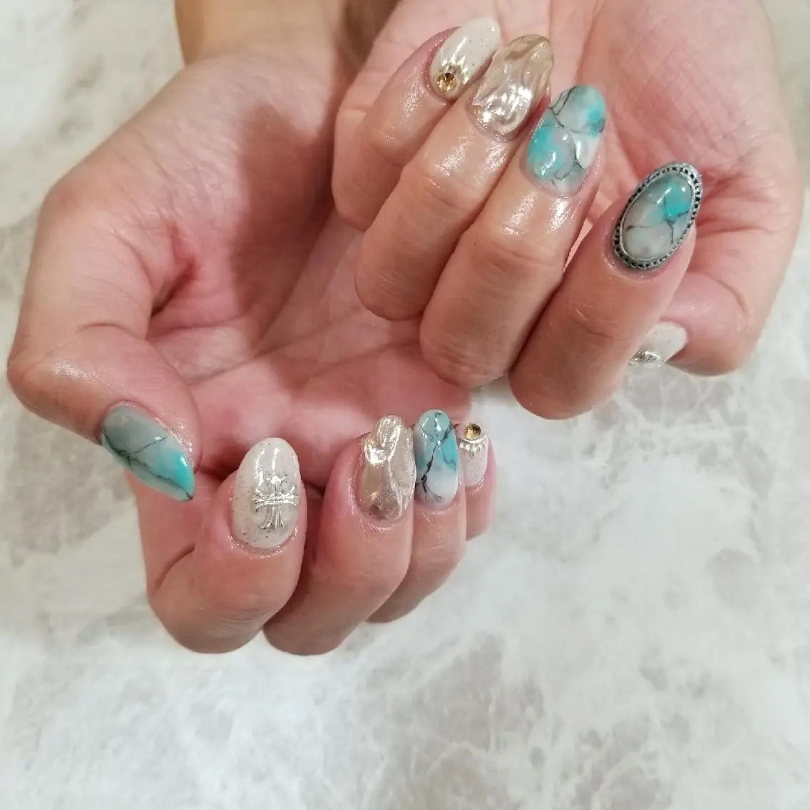 ネイル ハンドネイル nijiiro🌈 サトウのネイルデザイン