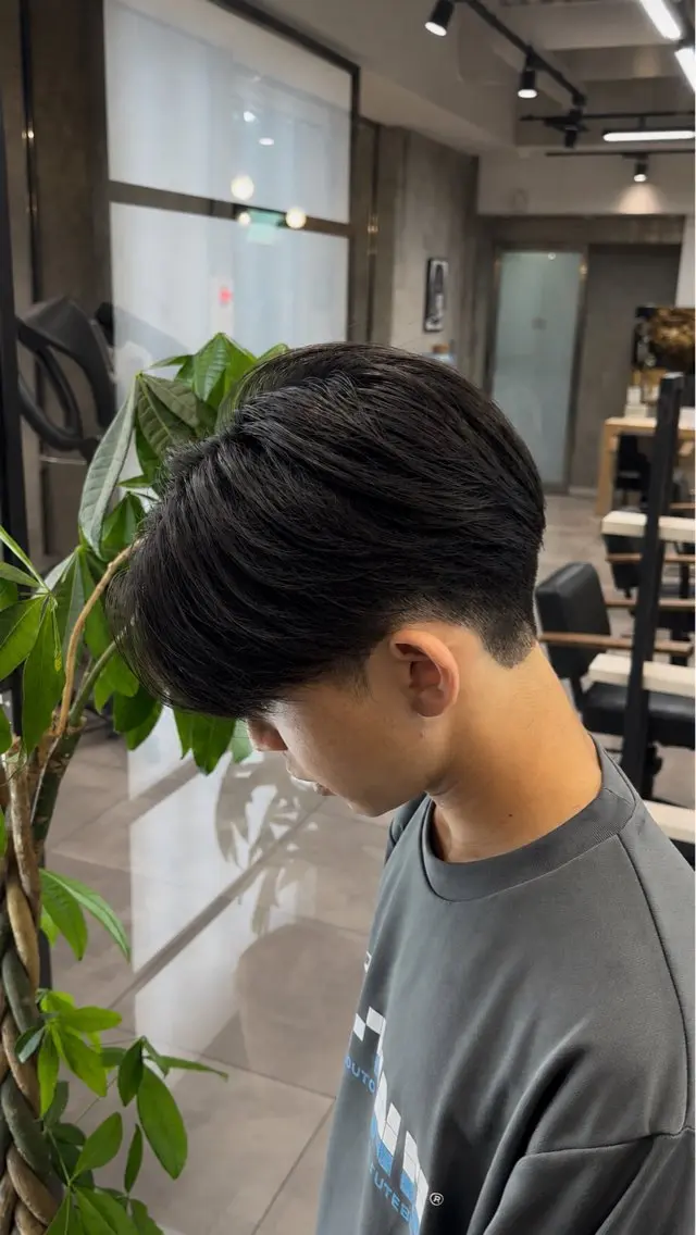 メンズ カット つだけん|短髪& フェザーパーマ特化のヘアスタイル