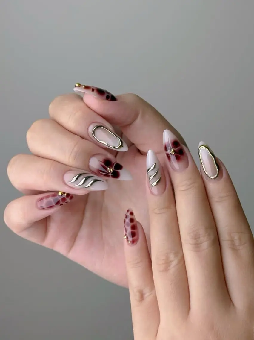 ネイル アートネイル フレンチネイル ジェルネイル キラキラネイル 韓国ネイル ハンドネイル ICE Nailsのネイルデザイン