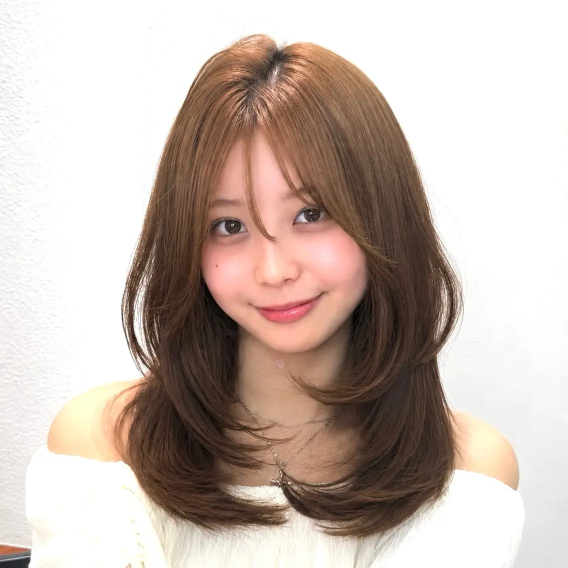 ミディアム カット ヘアカラー トリートメント レイヤーカット 縮毛矯正 高杉颯汰のヘアスタイル