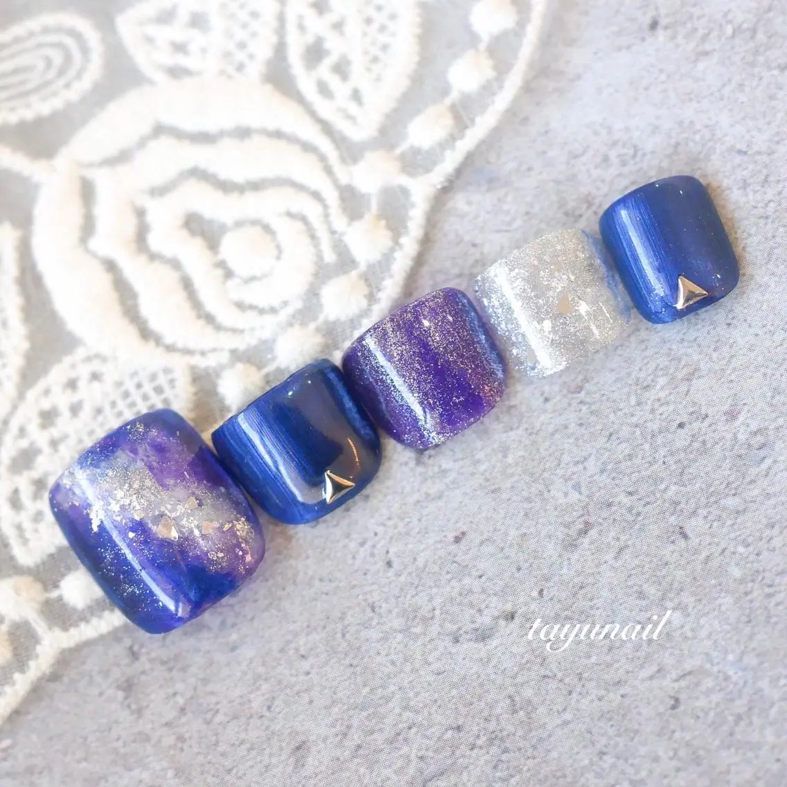 ネイル アートネイル フットネイル ジェルネイル ネイビー ニュアンスネイル フットネイル ネイルサロン 【たゆnail】のネイルデザイン