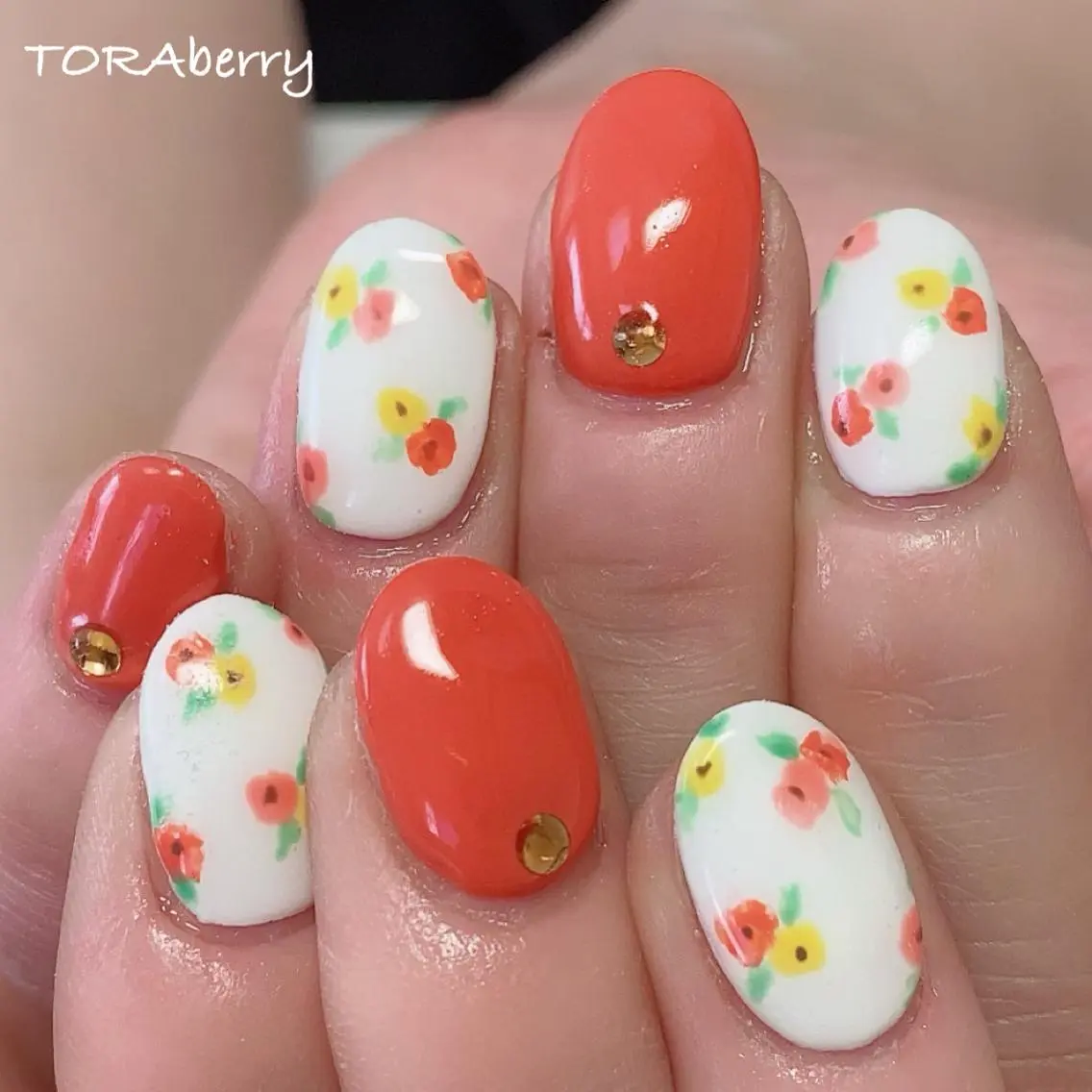 ネイル ハンドネイル ネイリスト なつみのネイルデザイン