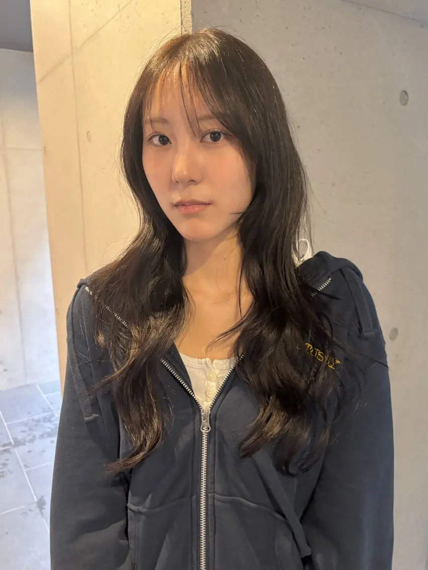 ロング カラー 韓国風ヘア レイヤーカット カット ヘアカラー トリートメント 韓国レイヤー/透明感 カラー/RIN🎀のヘアスタイル