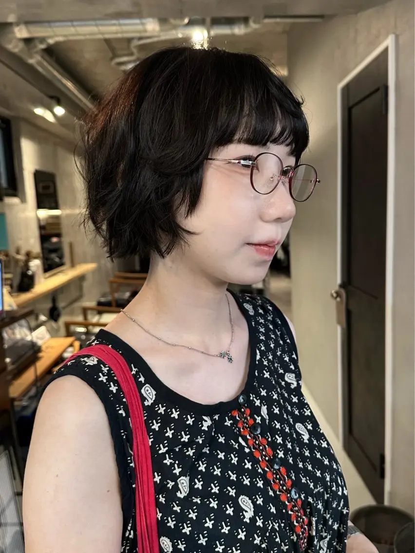 ショート カラー ボブレイヤー ボブ レイヤーカット カット ヘアカラー トリートメント 前野 日奈のヘアスタイル