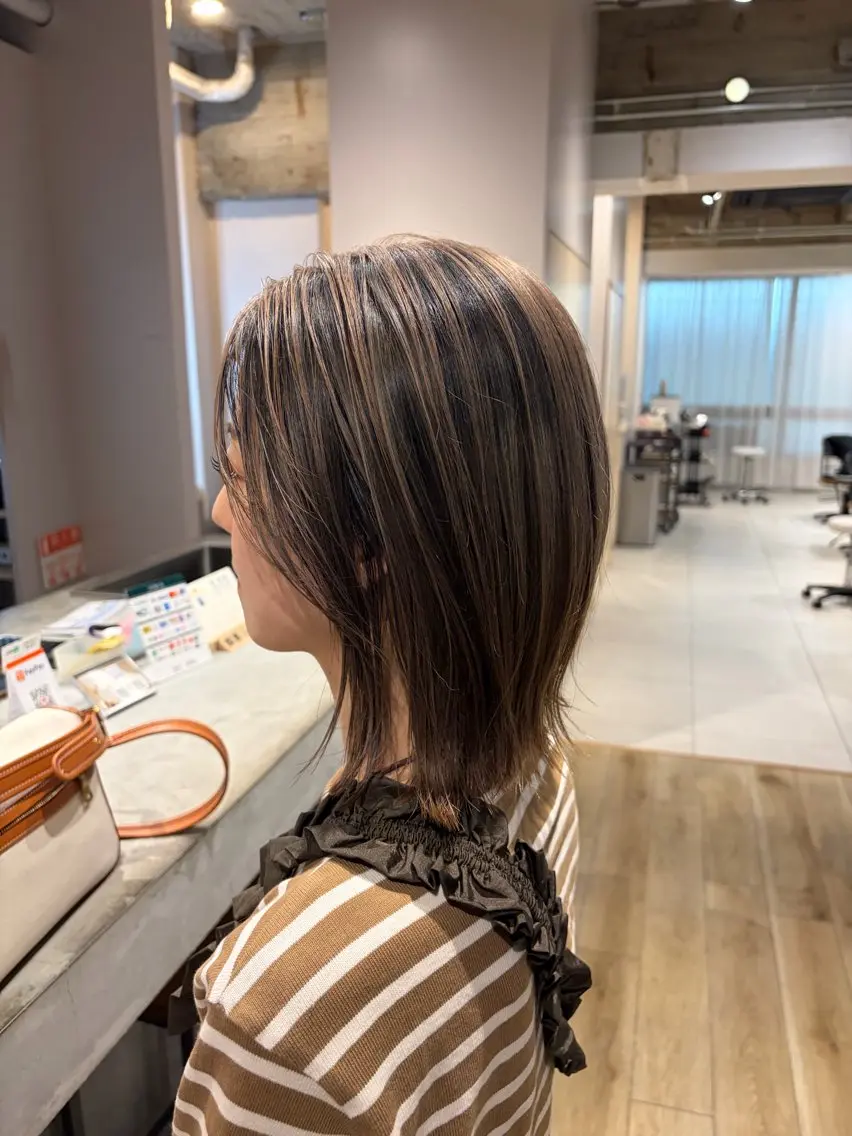 ミディアム カラー デザインカラー ヘアカラー aina ⠀ ⠀ ⠀のヘアスタイル