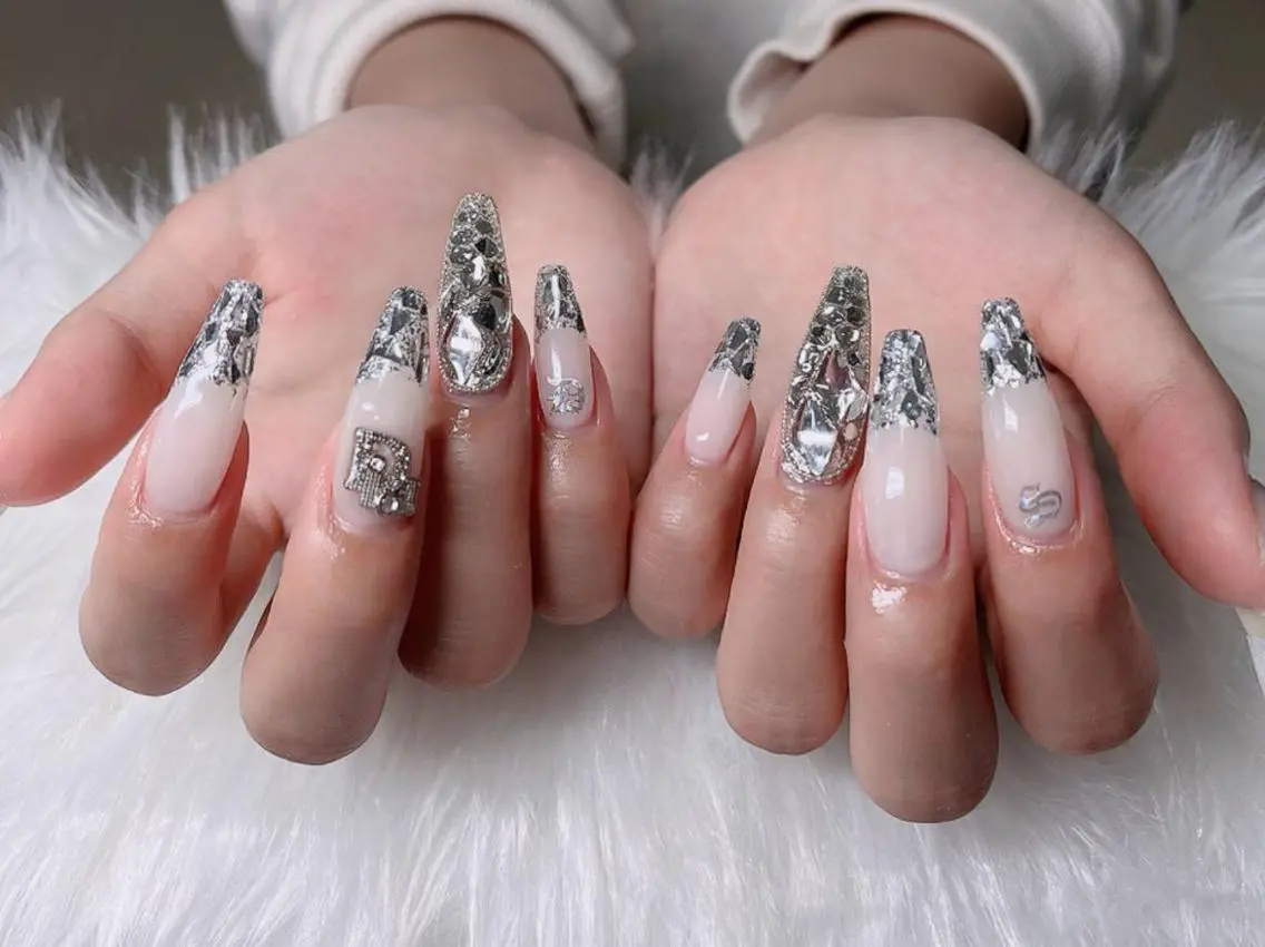 ネイル フレンチネイル ジェルネイル ハロウィン 韓国ネイル マグネットネイル ハンドネイル Hbaby nailのネイルデザイン
