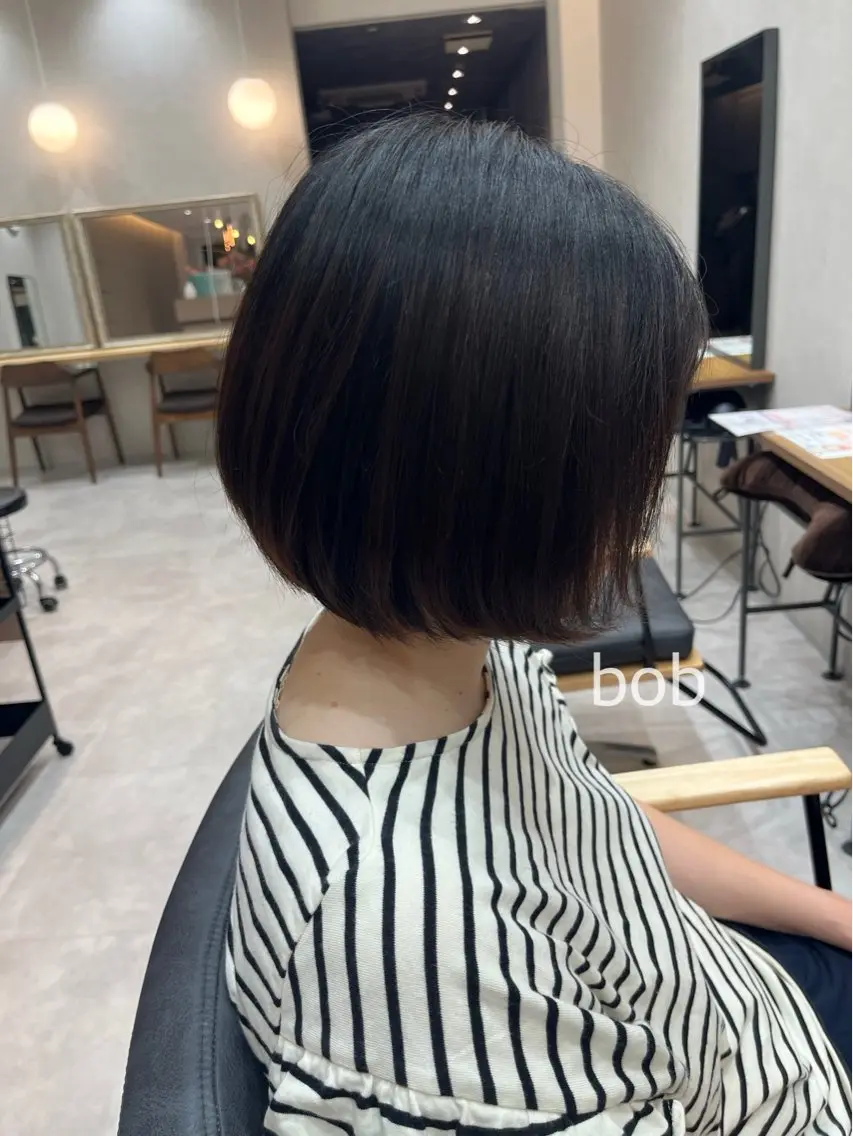 ショート ボブ イオカ ヒトミのヘアスタイル