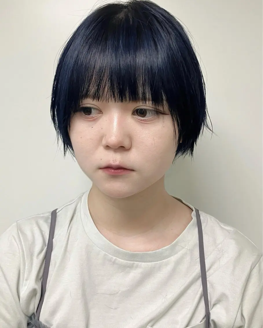 ショート ショートボブ ボブ レイヤーカット 似合わせカット ショートヘア fumika推しカラ ー/デザインカラーのヘアスタイル