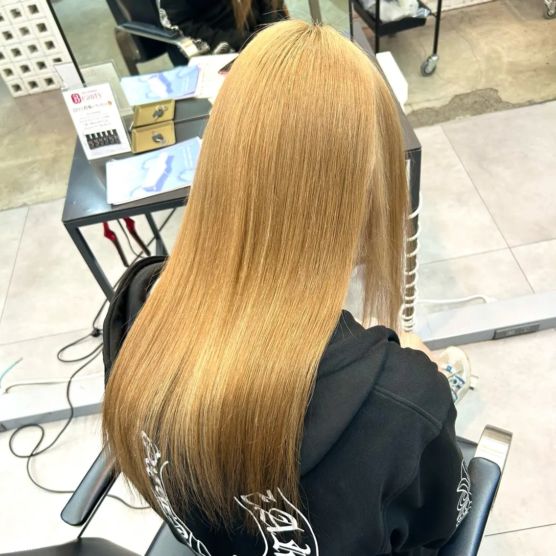 セミロング カラー トリートメント ヘッドスパ ヘアセット ✨傷まないカラー ✨縮毛矯正✨レオンのヘアスタイル