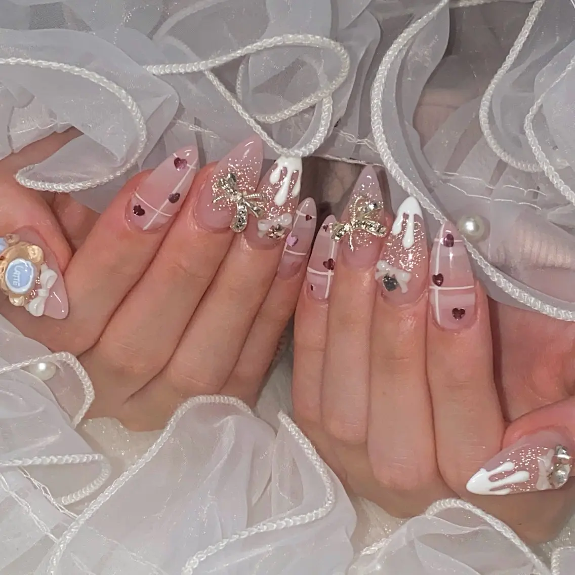 ネイル バレンタイン Roi〈ロワ〉 Reikaのネイルデザイン