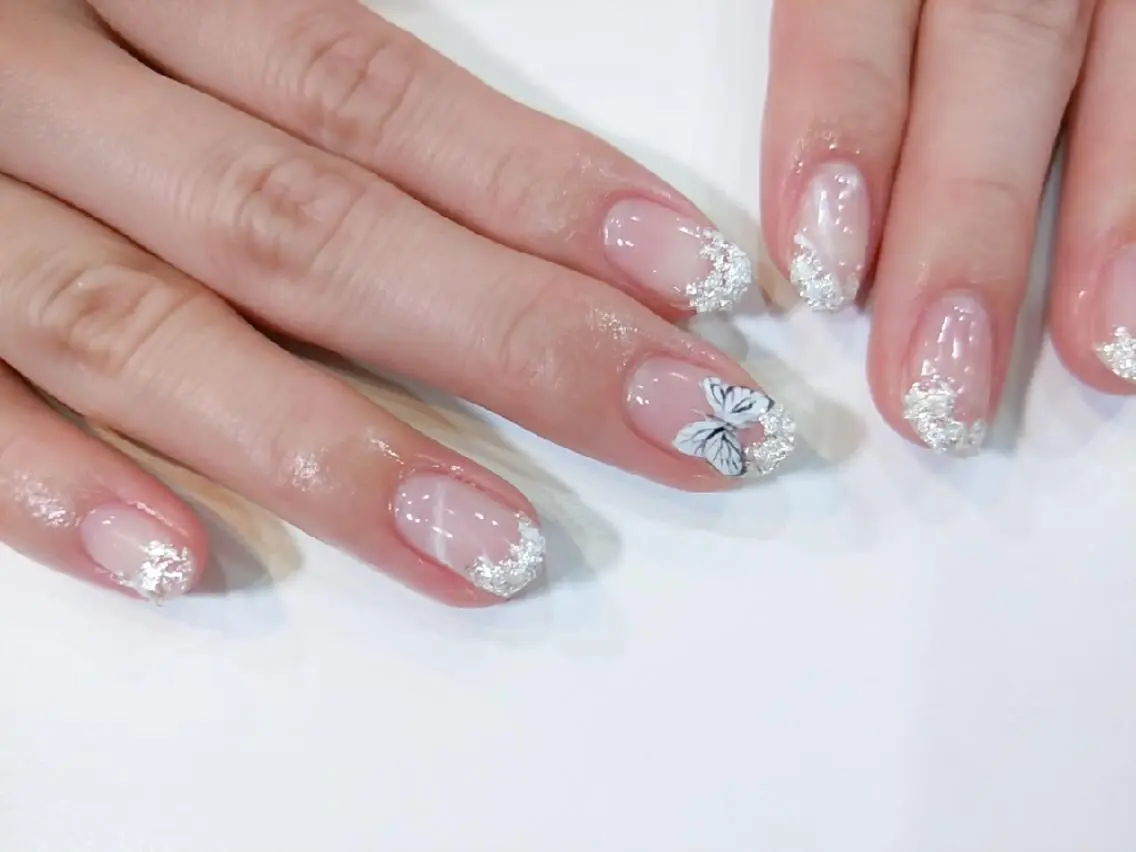 ネイル ハンドネイル ハンドケア はばすみれ🎀ﾈｲﾙ 光ﾌｪｲｼｬﾙ ﾍｱのネイルデザイン