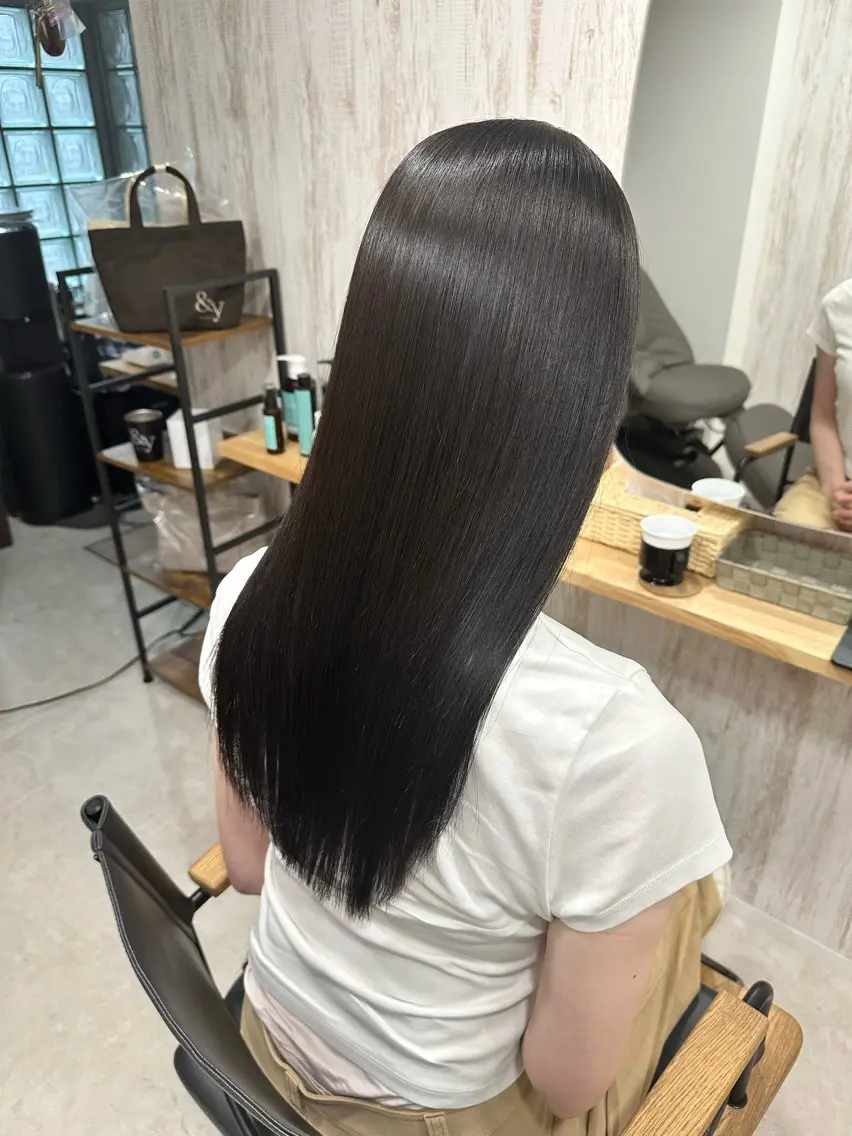 ロング カット ヘアカラー トリートメント ＆ｙ〜waito〜 鈴木悠平のヘアスタイル