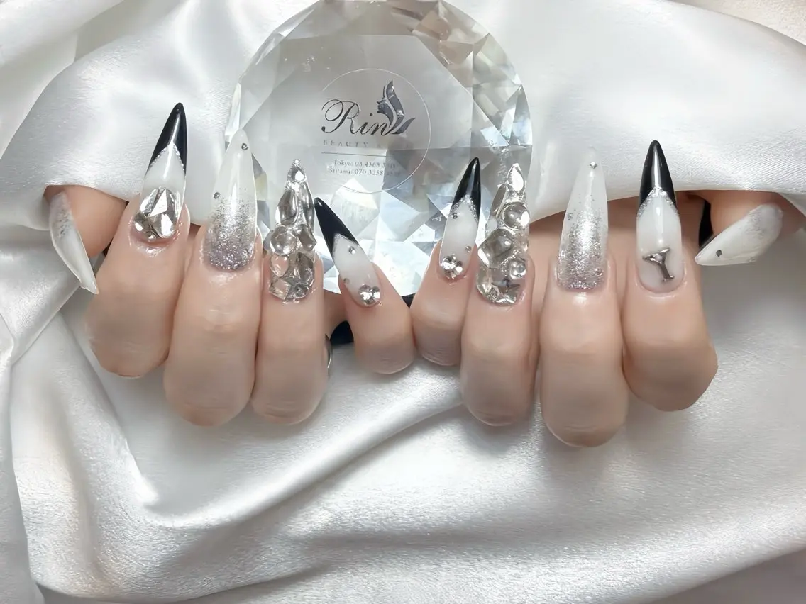 ネイル アートネイル チークネイル ジェルネイル ロングネイル マグネットネイル ハンドネイル Rin Nail 新大久保店のネイルデザイン