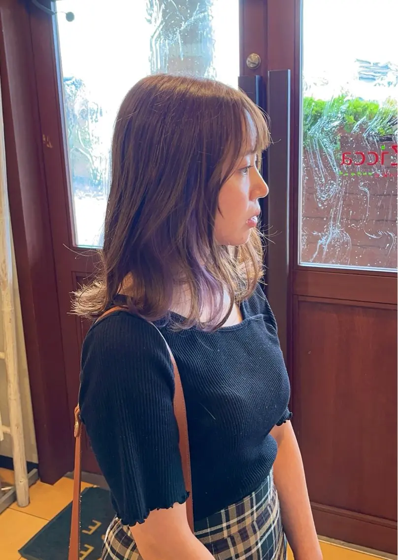 セミロング カラー ベージュカラー デザインカラー パープルカラー カット ヘアカラー 澤井 龍一のヘアスタイル