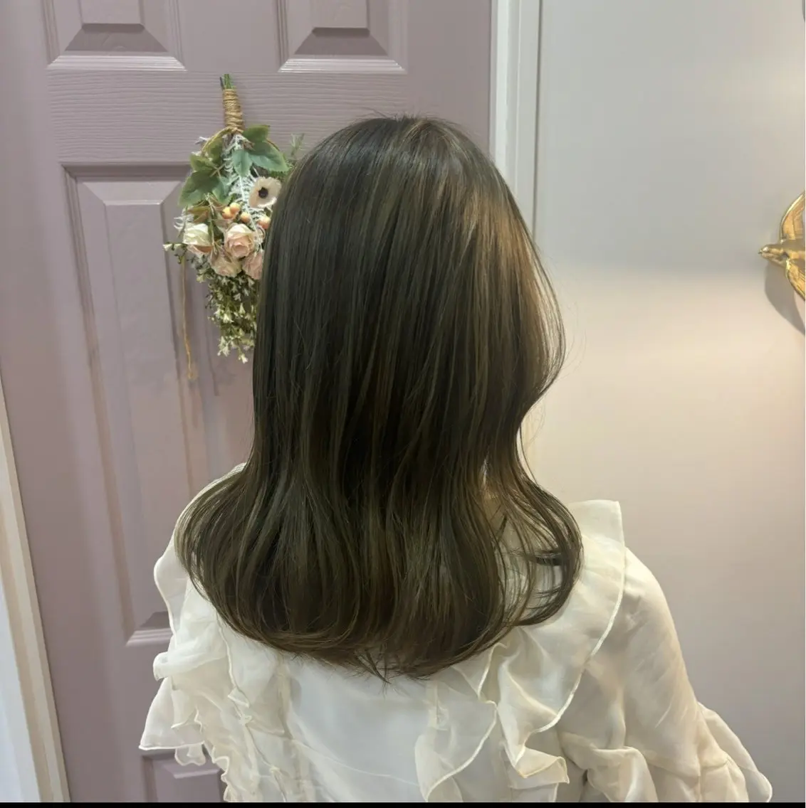 セミロング ヘアカラー 上村 七海のヘアスタイル