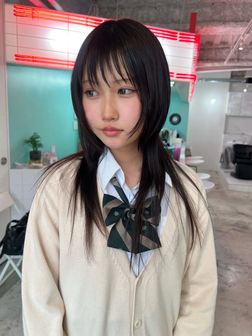 ロング カット 💥ウルフカット デザインあんな💥のヘアスタイル