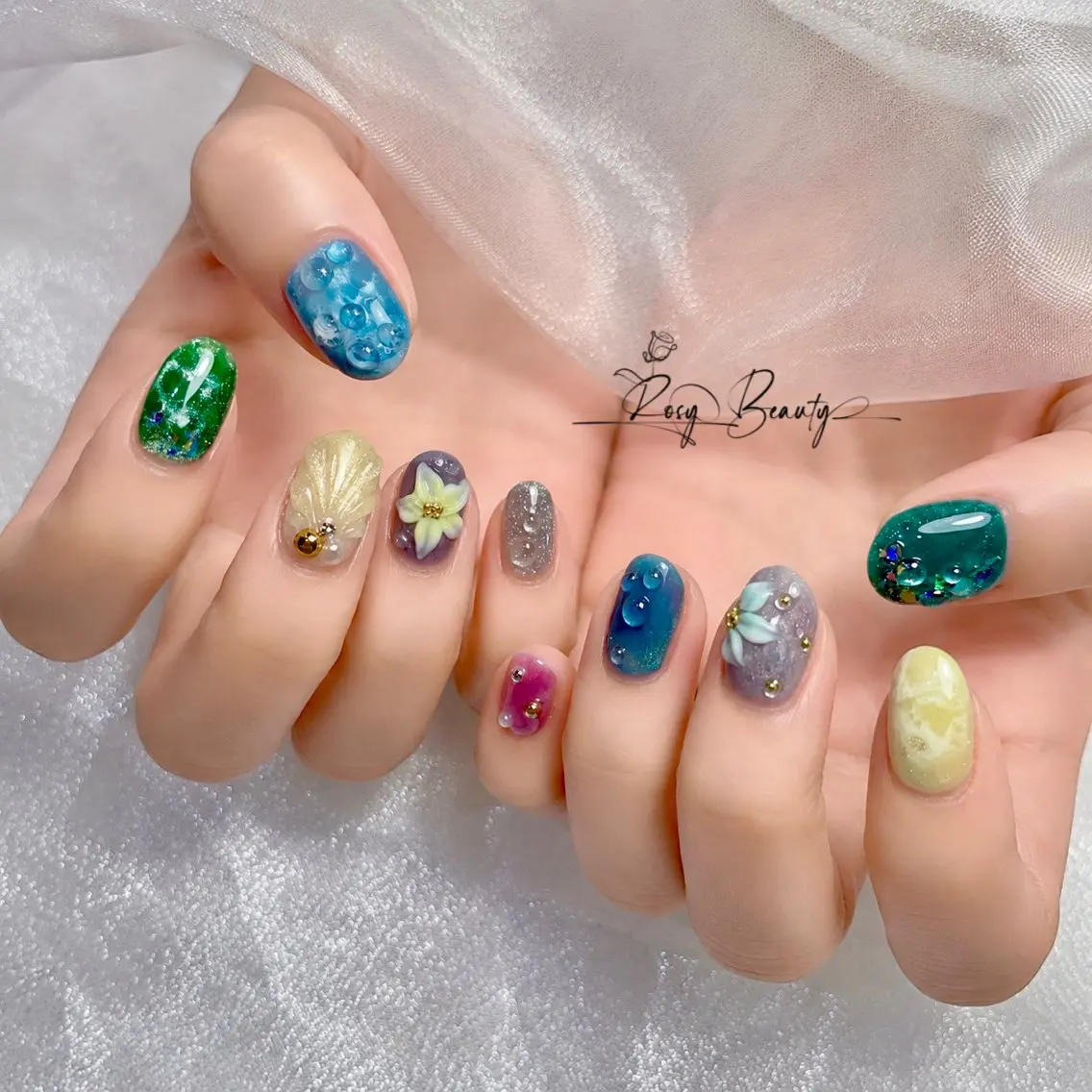 ネイル ハンドネイル Rosy Nail Galleryのネイルデザイン