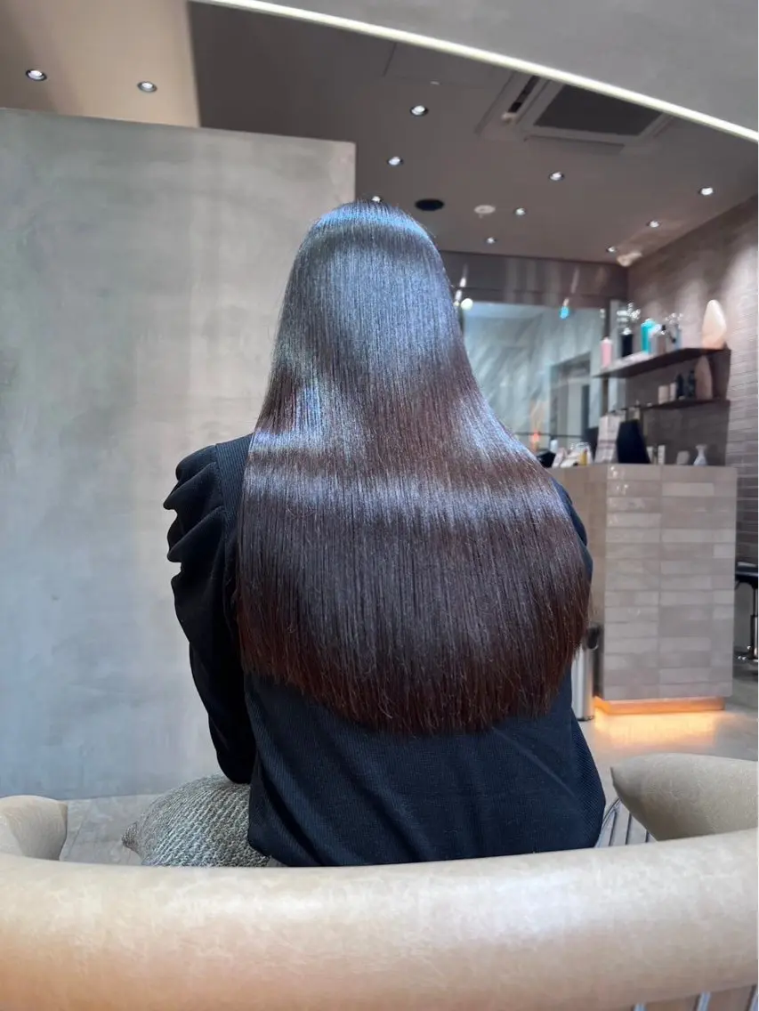 ロング カット ヘアカラー 縮毛矯正 トリートメント 縮毛矯正/レイヤー 顔周/艶カラ-/笑璃のヘアスタイル