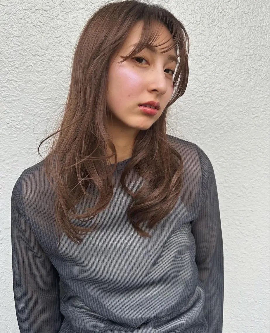 セミロング タテイシ アサノのヘアスタイル