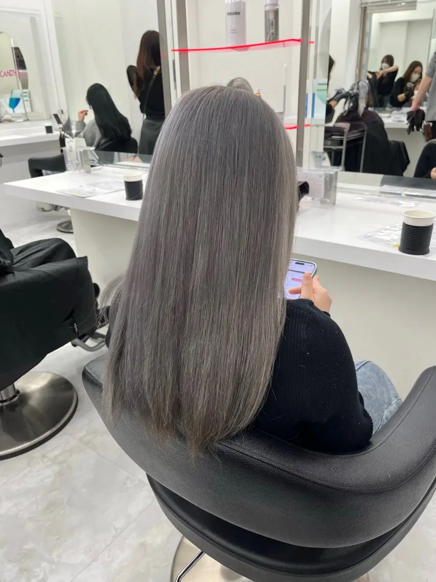 ロング カラー グレージュ ヘアカラー 💖トレンド春夏 カラー💖FUTAのヘアスタイル