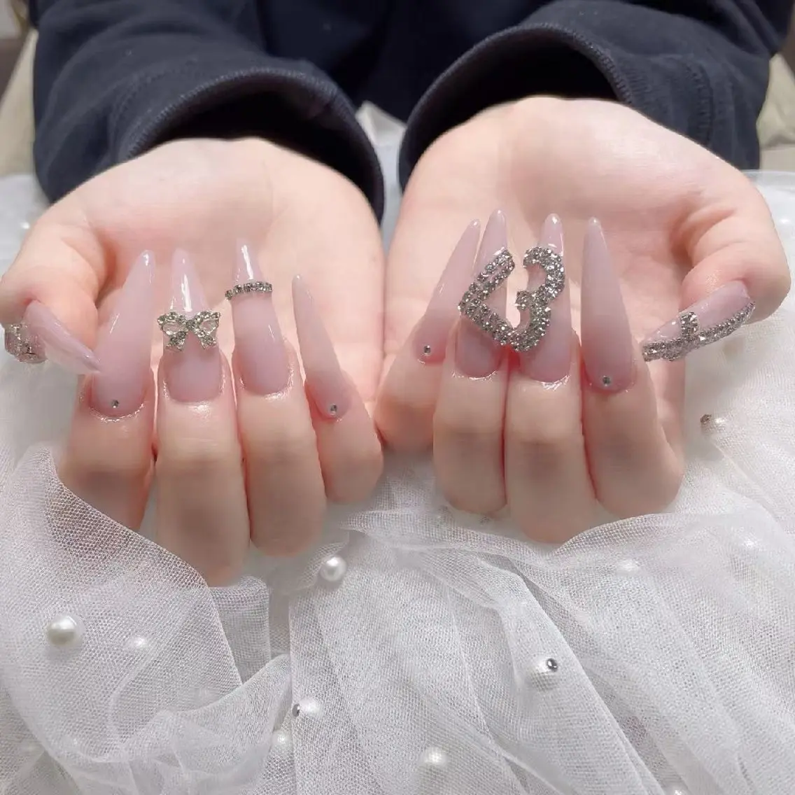 ネイル ENsalon AKIRAのネイルデザイン