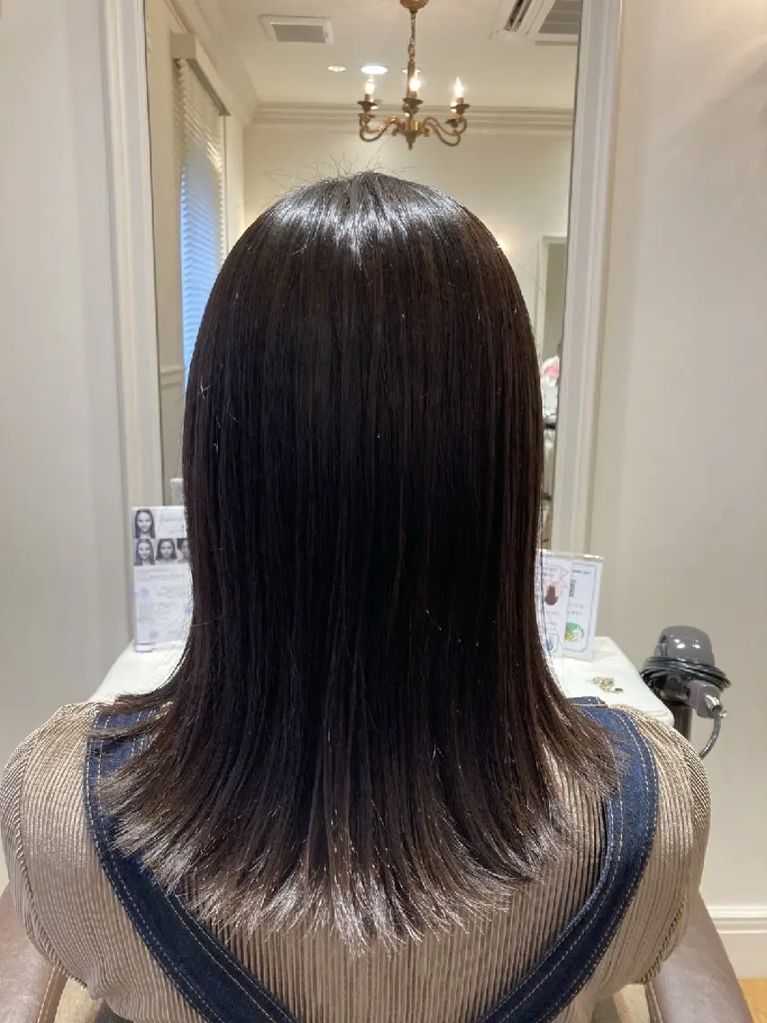 セミロング 柴田 冬羽のヘアスタイル