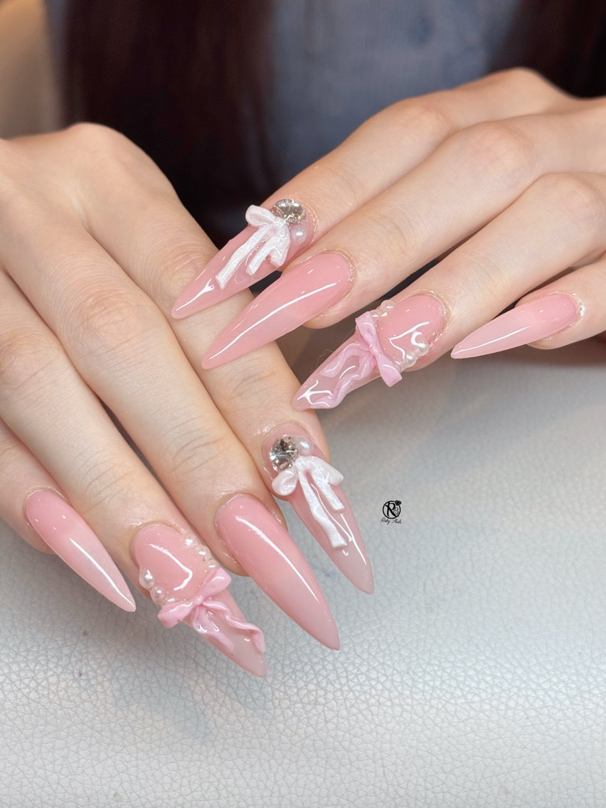 ネイル ボルドー ブラウン チークネイル ドット フットネイル ハンドネイル Ruby Nail 霞ヶ関店のネイルデザイン