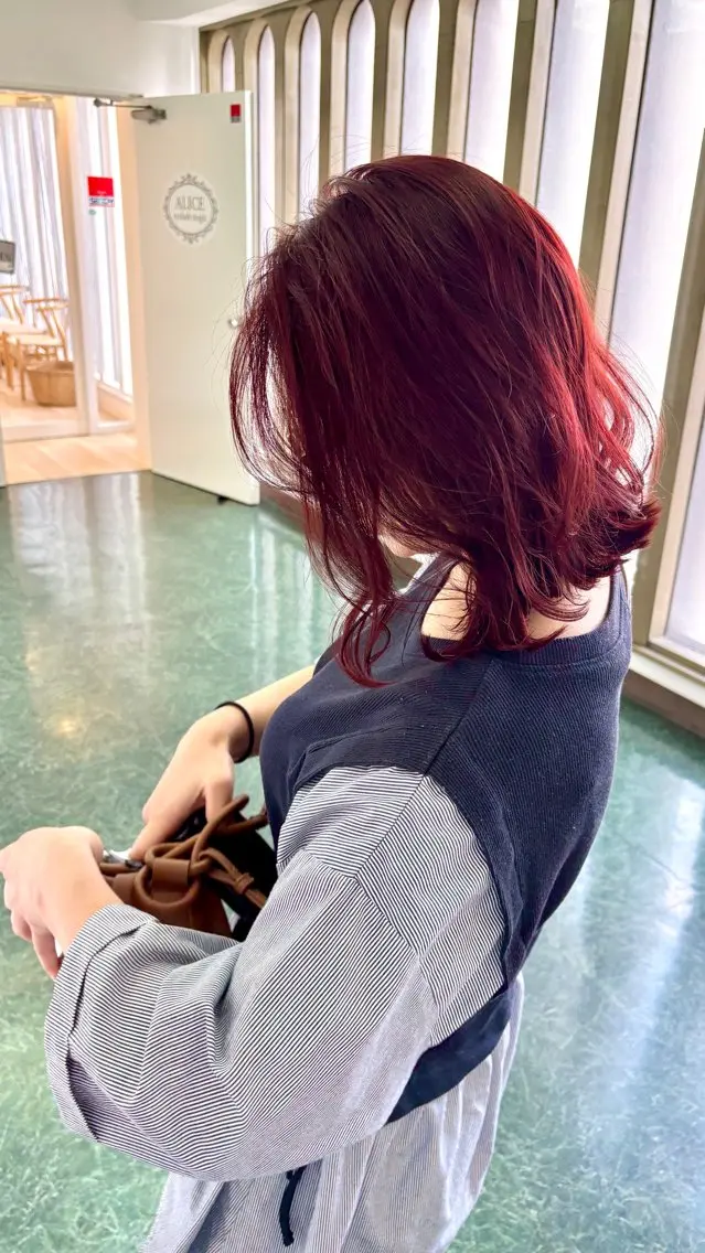 ミディアム カラー TAKAHASHI LEAPSのヘアスタイル